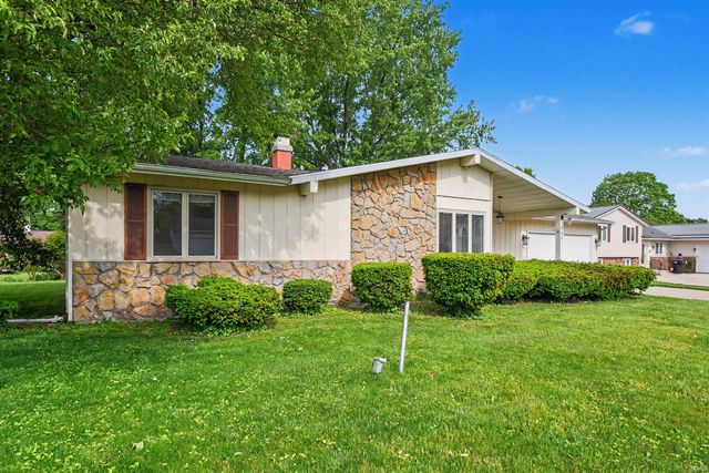 5601 Cape Cod Lane, South Bend, IN 46614
