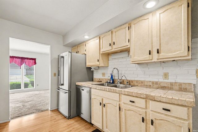 5601 Cape Cod Lane, South Bend, IN 46614