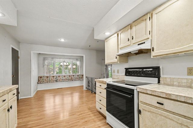 5601 Cape Cod Lane, South Bend, IN 46614