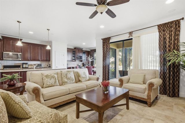 125 LA CRESTA COURT, Davenport, FL 33837