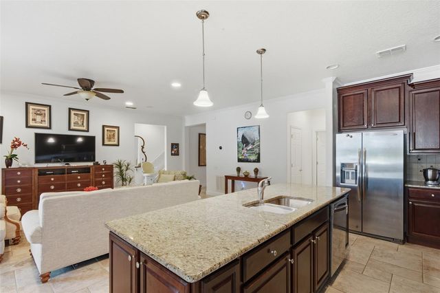 125 LA CRESTA COURT, Davenport, FL 33837