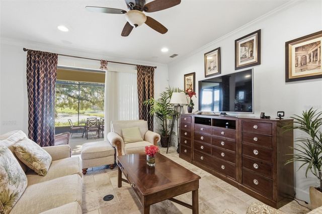 125 LA CRESTA COURT, Davenport, FL 33837