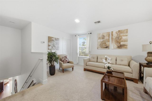 125 LA CRESTA COURT, Davenport, FL 33837
