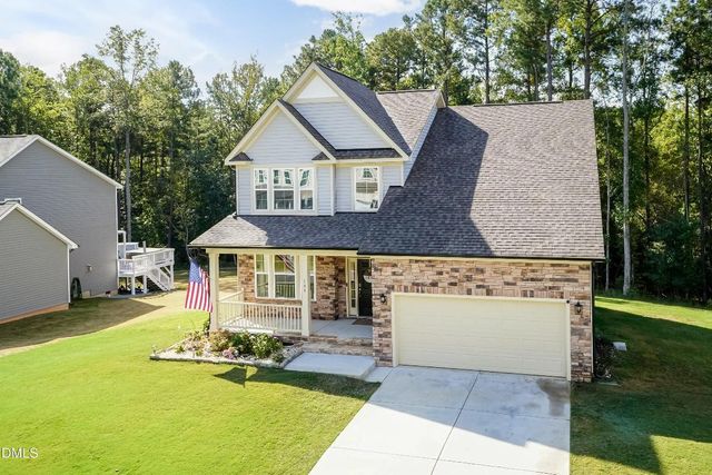 389 Mill Bend Drive, Fuquay Varina, NC 27526
