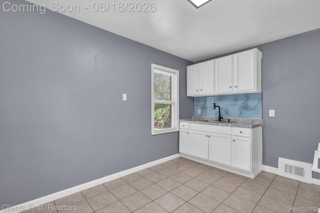 19963 Goulburn Street, Detroit, MI 48205