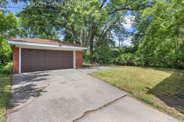 19963 Goulburn Street, Detroit, MI 48205
