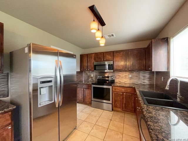 25803 Torch Lily, San Antonio, TX 78260