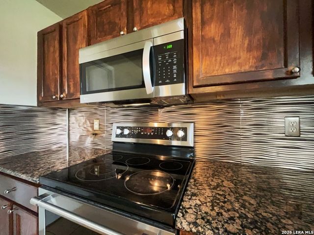 25803 Torch Lily, San Antonio, TX 78260