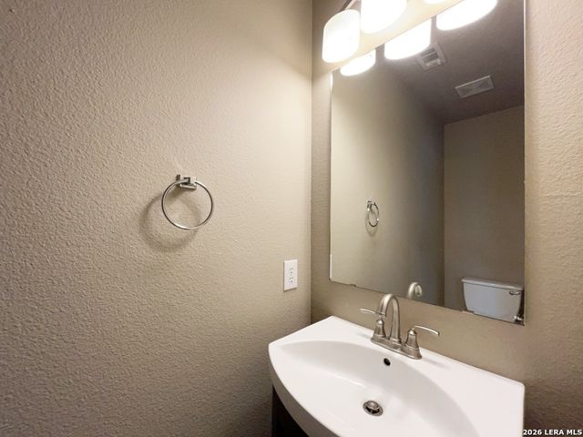 25803 Torch Lily, San Antonio, TX 78260
