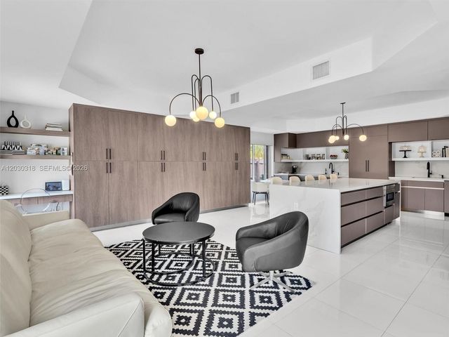 8052 NW 161st Terrace, Miami Lakes, FL 33016