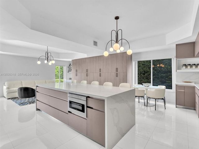 8052 NW 161st Terrace, Miami Lakes, FL 33016