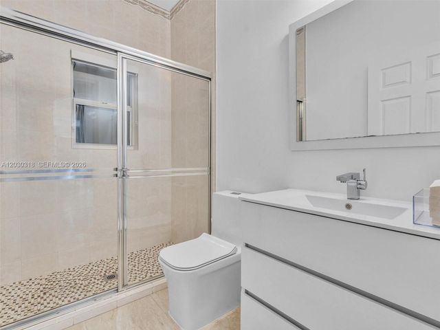 8052 NW 161st Terrace, Miami Lakes, FL 33016