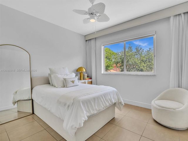 8052 NW 161st Terrace, Miami Lakes, FL 33016