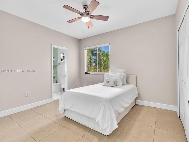 8052 NW 161st Terrace, Miami Lakes, FL 33016