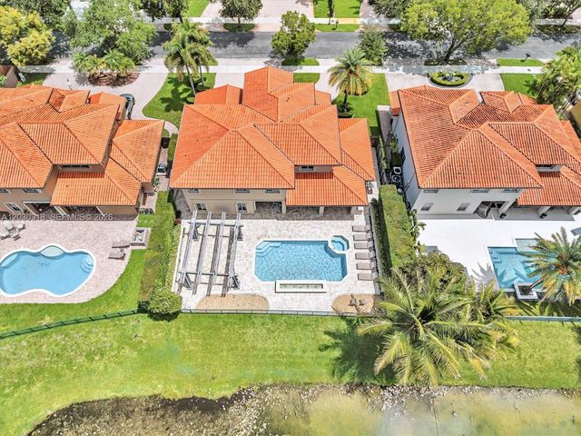 8052 NW 161st Terrace, Miami Lakes, FL 33016