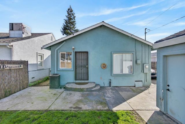 3433 22nd Ave, Sacramento, CA 95820