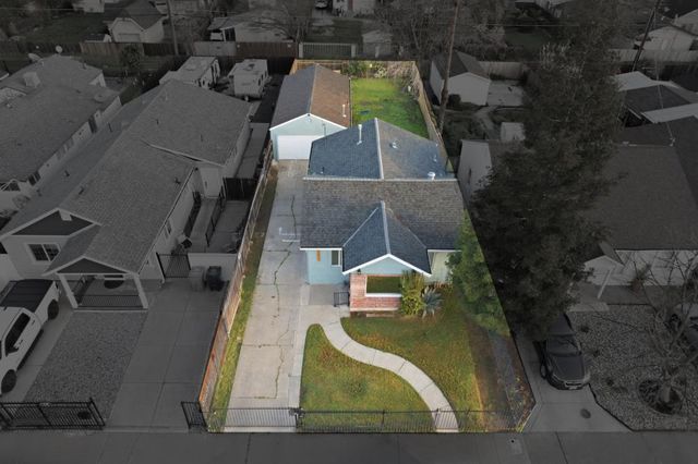 3433 22nd Ave, Sacramento, CA 95820