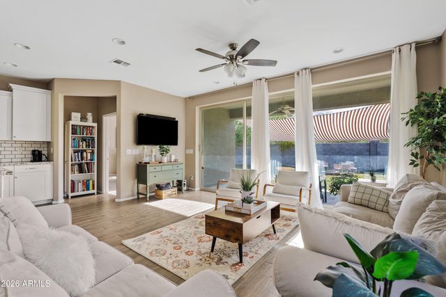 7915 S 23RD Way, Phoenix, AZ 85042