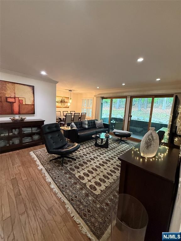 155 Indian Hollow Court 155, Mahwah, NJ 07430