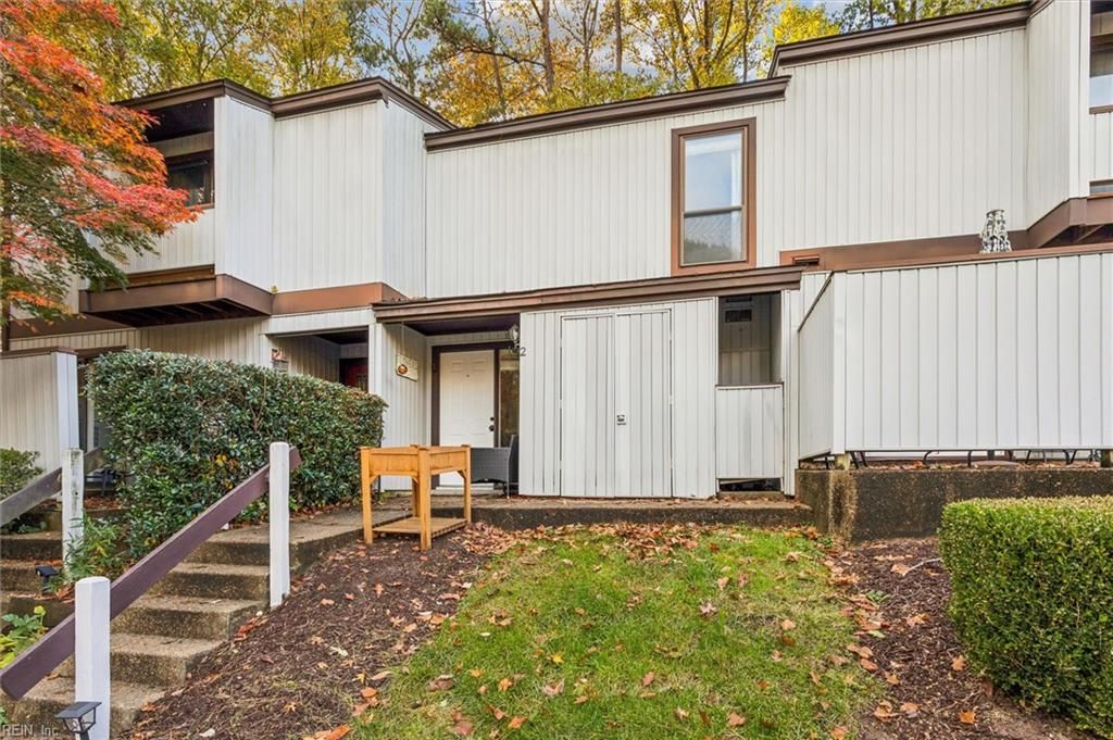 2 Spring W, Williamsburg, VA 23188