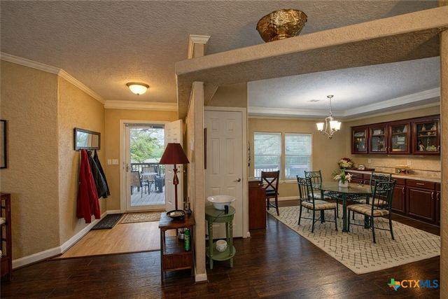 73 Rose Way, Victoria, TX 77905