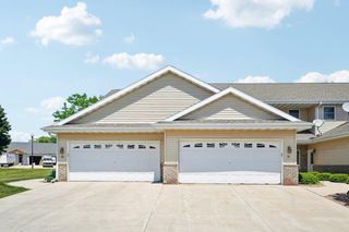 865 Prairie Gdns #91, Kewaskum, WI 53040