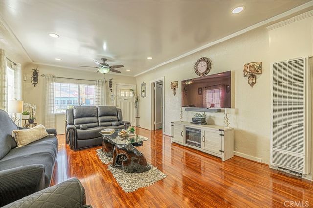 1000 N Mayo, Compton, CA 90221