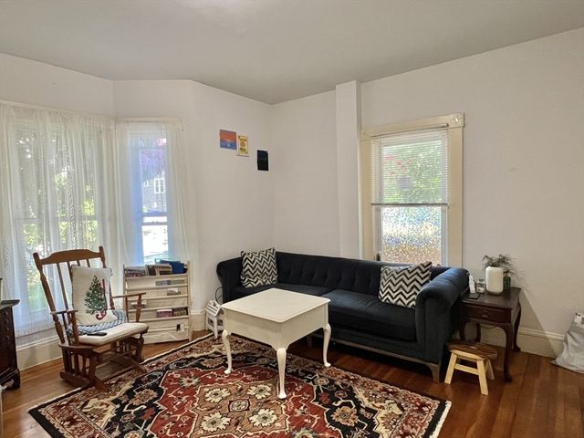 16 Richardson 16, Winchester, MA 01890
