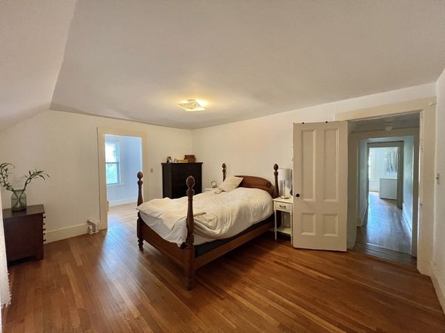 16 Richardson 16, Winchester, MA 01890