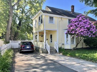 16 Richardson 16, Winchester, MA 01890