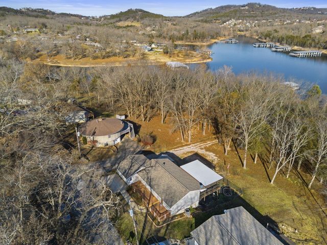 51 Cherokee Drive, Kimberling City, MO 65686