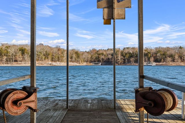 51 Cherokee Drive, Kimberling City, MO 65686