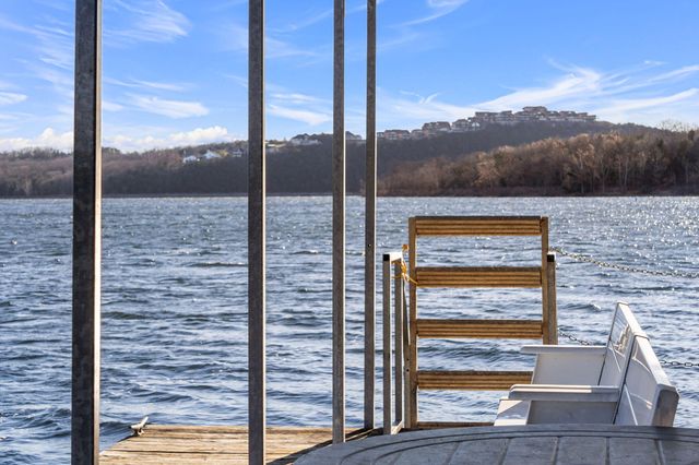 51 Cherokee Drive, Kimberling City, MO 65686