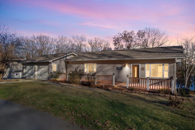 51 Cherokee Drive, Kimberling City, MO 65686