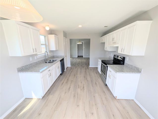 17311 Box Canyon Drive, Hockley, TX 77447
