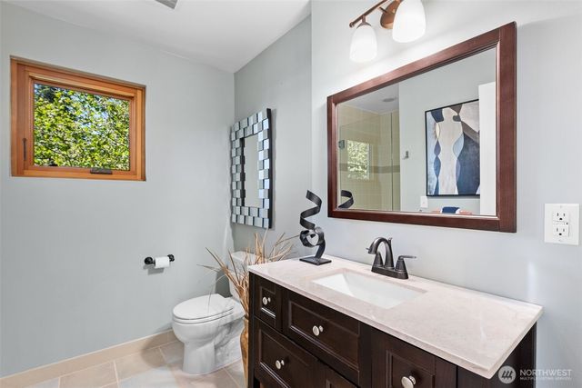 12112 25th Ave SW, Burien, WA 98146