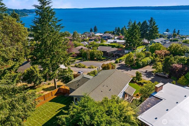 12112 25th Ave SW, Burien, WA 98146