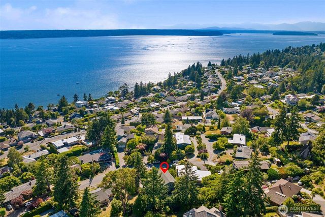 12112 25th Ave SW, Burien, WA 98146