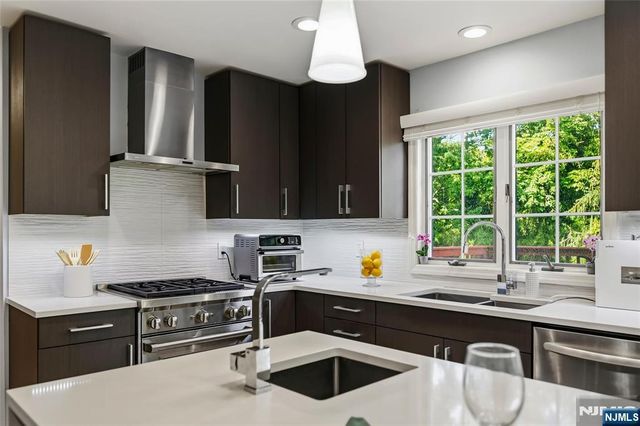 320 William Way, Wyckoff, NJ 07481