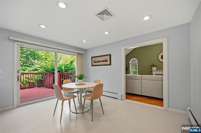 320 William Way, Wyckoff, NJ 07481
