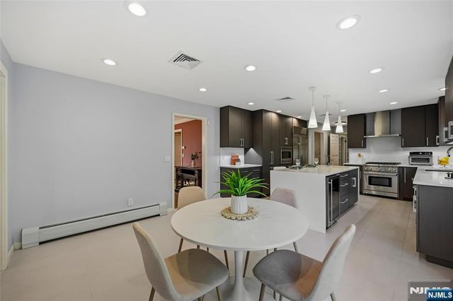 320 William Way, Wyckoff, NJ 07481