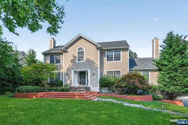 320 William Way, Wyckoff, NJ 07481
