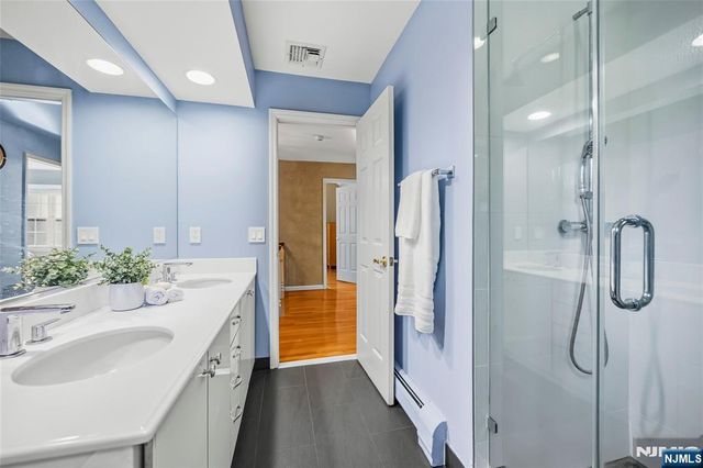 320 William Way, Wyckoff, NJ 07481