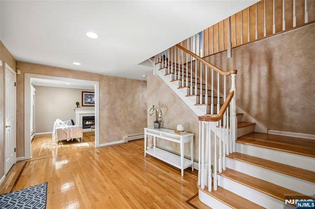 320 William Way, Wyckoff, NJ 07481