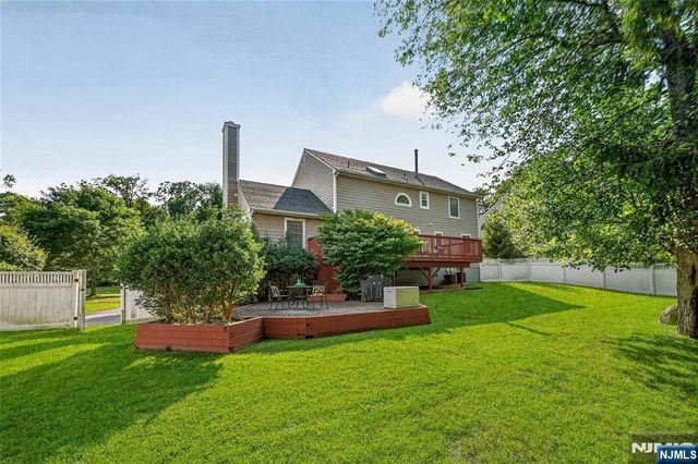 320 William Way, Wyckoff, NJ 07481