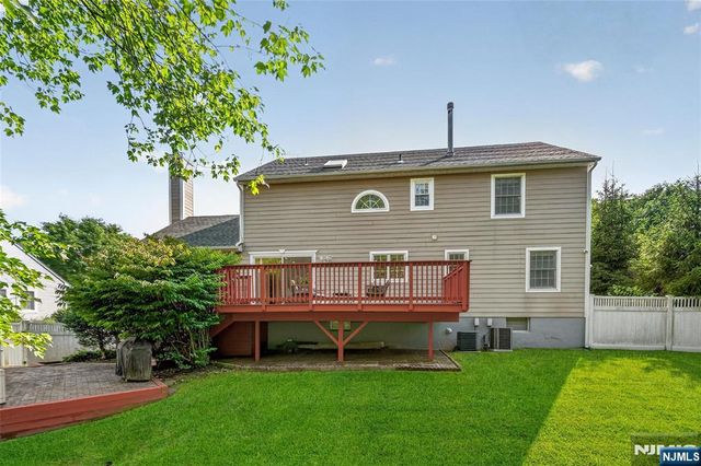 320 William Way, Wyckoff, NJ 07481