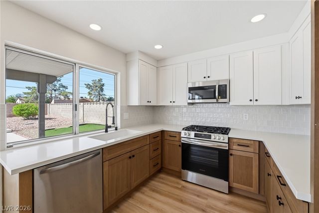7275 Bridgeview Avenue, Las Vegas, NV 89147