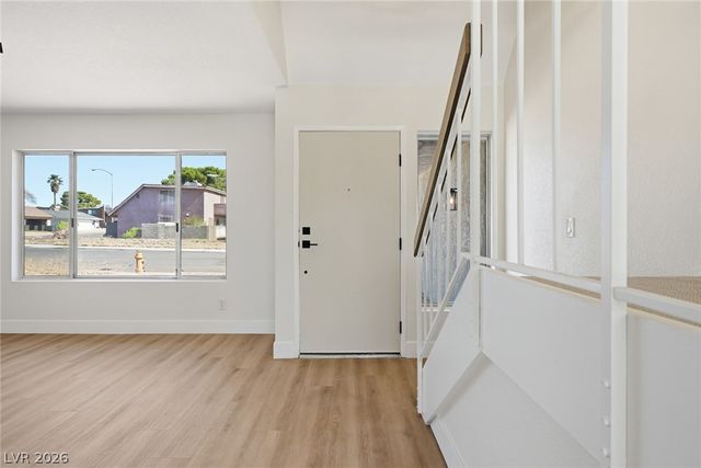 7275 Bridgeview Avenue, Las Vegas, NV 89147