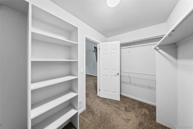 8487 Sherwood Drive, Grosse Ile Township, MI 48138