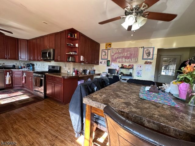 5 Brookside Ave, Pequannock Twp., NJ 07444